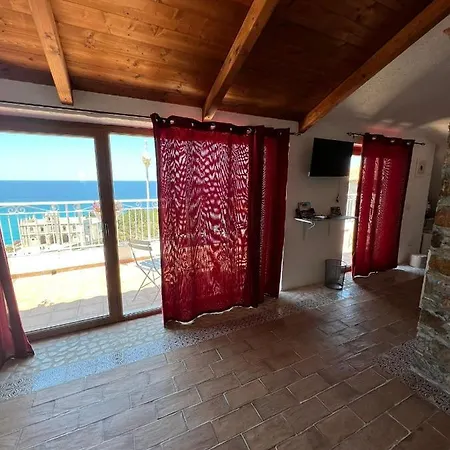 Lady White Vendégház Tropea