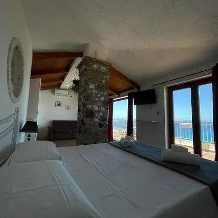 Lady White Vendégház