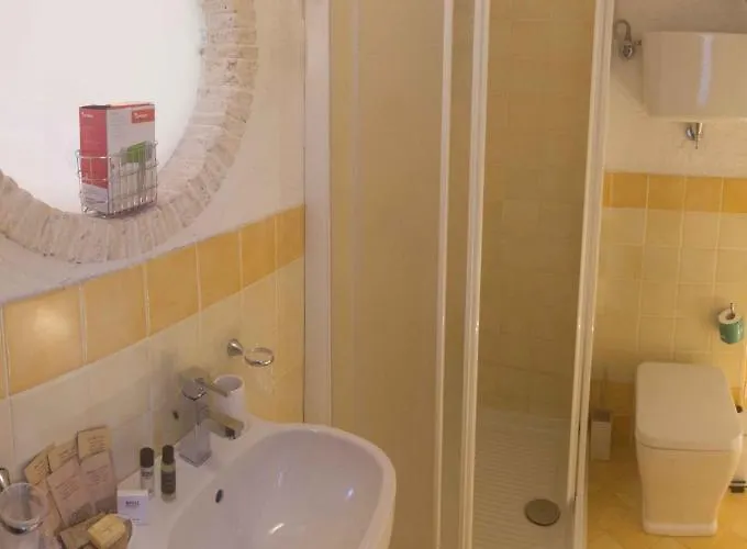 Pensjonat Lady White 4*